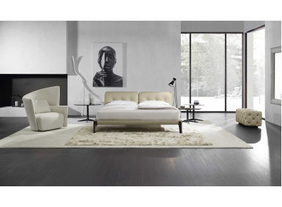 Moderní dvoulůžková ložnice, béžová postel, nábytek z dřeva, designové postele Prianera.