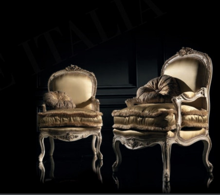 Křeslo knihovna čtení židle křesla pohovka polštáře Italský nábytek luxus.