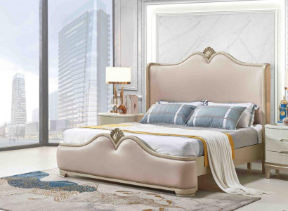 Barokní ložnice s postelí a nočními stolky bez ostrých hran