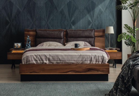 Ložnice dřevěná sestava Robustní postel 2x noční stolky 3-dílná Luxus set