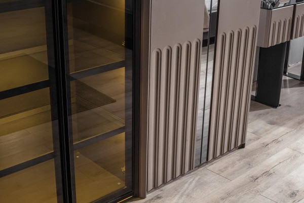 Beige šatní skříň Moderní skříně do ložnic Stylový nábytek z dřeva