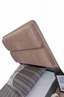 Dětský pokoj s postelí, nočním stolkem a moderním designem pro mládež, 6-dílný set.
