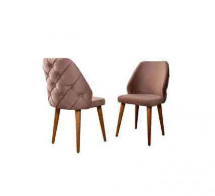 Dřevěná polstrovaná židle béžová zpět Chesterfield na dřevěné nohy do jídelny