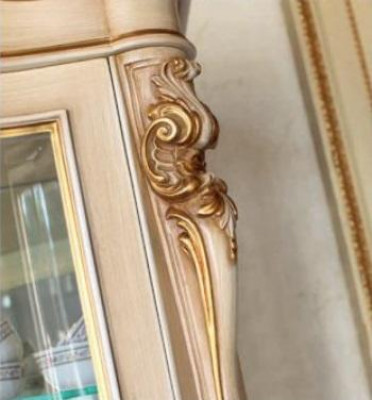 Vitrína luxusní skříně dřevo Vitríny obývací pokoj nábytek Beige Barokní