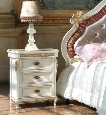 Design ložnice 5 dílná kompletní sada postel noční stolek komoda Italské sety