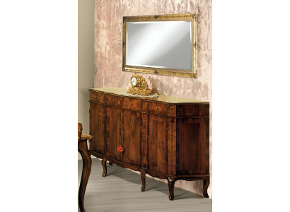 Hnědá komoda svestkárna masivní dřevo skříň nábytek komody kredenc.