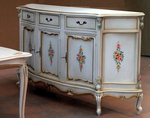 Kredence Italské nábytek Skutečné dřevo Sideboard Designér Luxusní dřevo Komoda