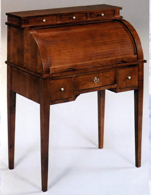 Kancelářský bufet Skříň Sideboard Italský nábytek Regál Konzole Dřevěný nábytek