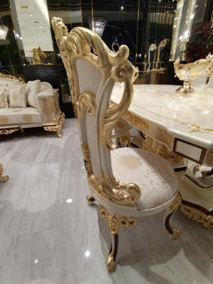 Luxus jídelní sestava jídelní stůl 4x židle dřevěná židle textilní jídelní skupina garnýr Nový