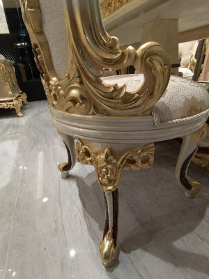 Luxus jídelní sestava jídelní stůl 4x židle dřevěná židle textilní jídelní skupina garnýr Nový