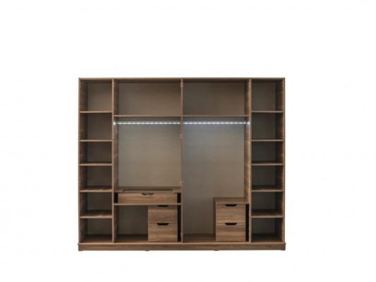 Černohnědá ložnice s designerovým manželským lůžkem a 2 nočními stolky.