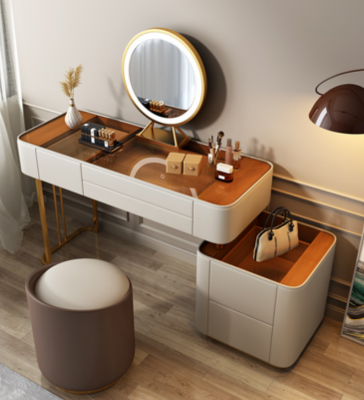 Elegantní bílý toaletní stolek s šuplíky Designérská toaletní komoda