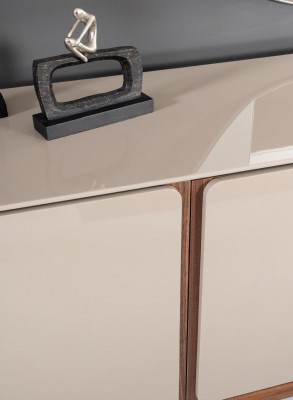 Italská jídelní sestava Jídelní skupina Jídelní souprava Skupina židlí Kredenc