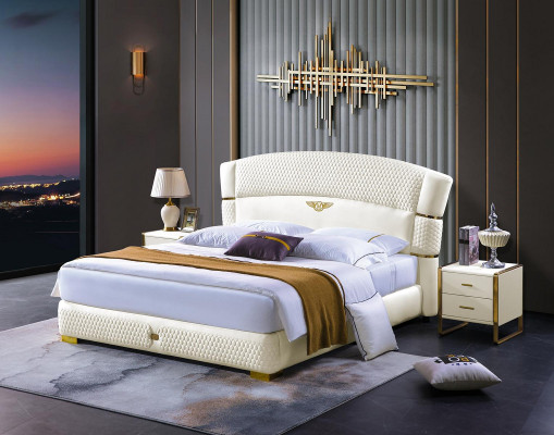Dřevěná manželská postel luxusu se designem. Moderní hotelový rám ložnice.