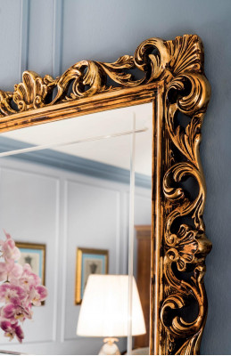 Kompletní jídelní set - vitrína, stůl, 6 židlí, komoda, zrcadlo - sada garnyže.