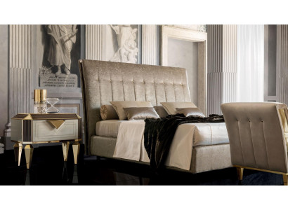 Postel 2x noční stolek 3 části. Nastavení ložnice Designér Luxus Ložnice Hotel kompletní