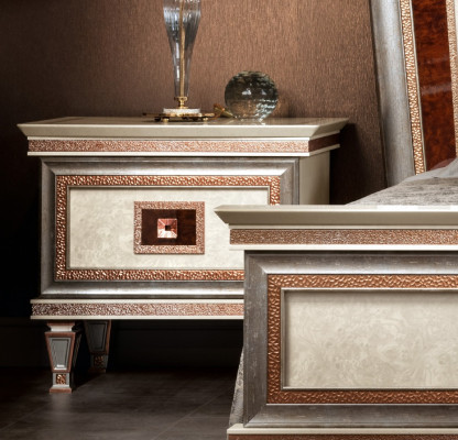 Postel 2x Noční stolky 3 kusy. Italský nábytek Ložnice Postele Dřevo Nový set