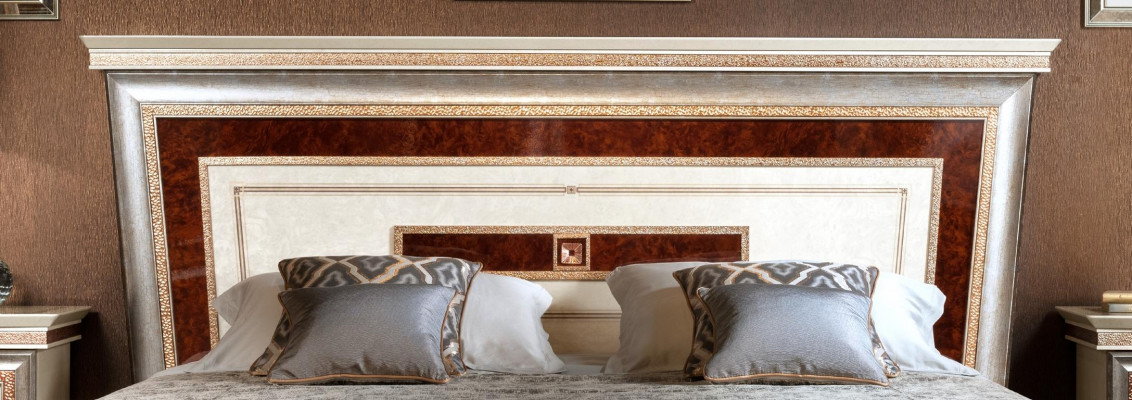 Luxus ložnice nábytek postel 2x noční stolek set postel hotely Arredoclassic 3dílný.