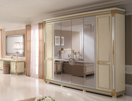 Šatní skříň ložnice dřevěná skříň moderní styl luxusní klasická