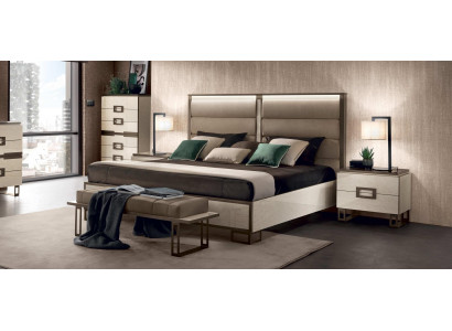 Postel 2x noční stolek 3 kusy. Ložnice Set Design Moderní Luxusní Nábytek Nový