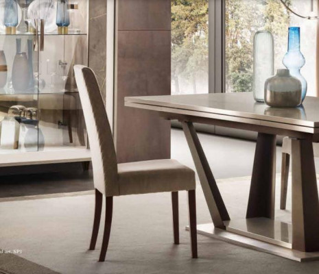 Italský styl nábytku - čalouněné křeslo - židle 1 místná - židle s opěrkou - textilní pokoj