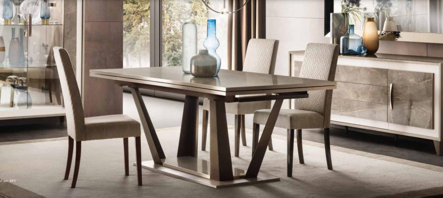 Italský designerský jídelní set - sada židlí a stolu, skupina 5 ks nová