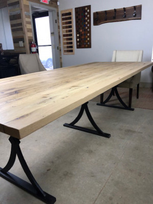 Pravý dřevěný epoxidový stůl River Table 260x90 Nový Masivní stoly
