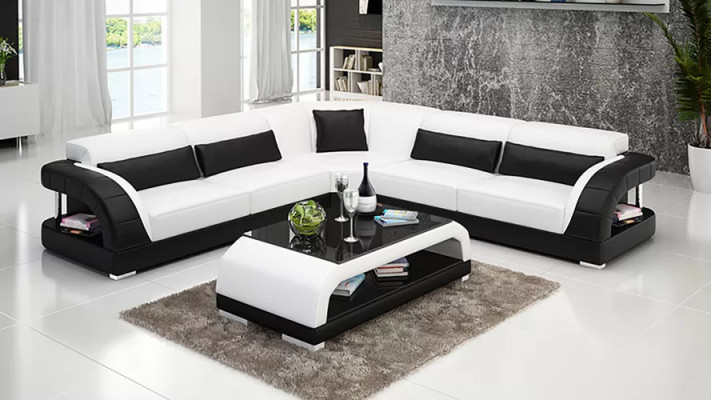 Kůží obalovaná pohovka v obývacím pokoji, křeslo, rohová pohovka, designové pohovky, kůží potažený nábytek.