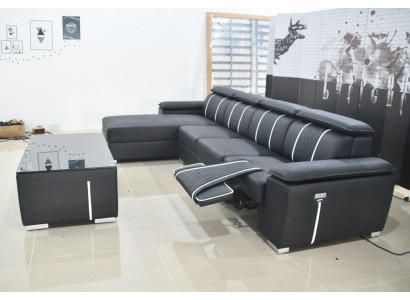 Návrh rohového gauče, polstrového setu z kůže s automatickou relaxační funkcí, nový gauč.