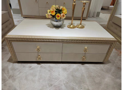 Klasický stůl z dřeva vyřezávaný luxusní design italský nábytek nový