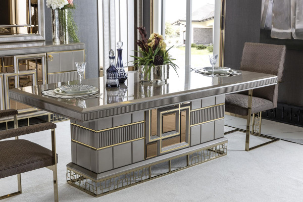 Jídelní stůl šedý moderní jídelna krásná kuchyně dřevěné stoly design luxusní kovový nový