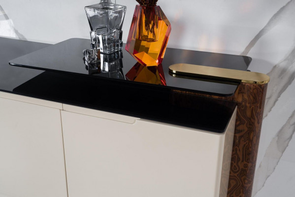 Sideboard Anrichte s zrcadlem Luxus Garnitur Kommode dřevo Komody Klasický
