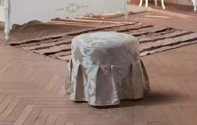 Šedý luxusní polštářový prstenec pro sedací soupravy, textilní sedací polštář, ottomanský.