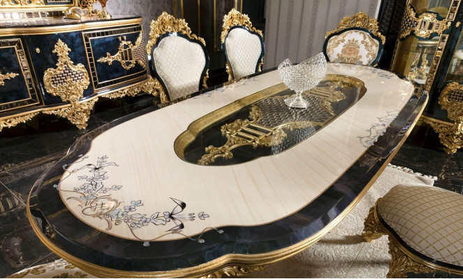 Elegantní černozlatý jídelní stůl se luxusním nábytkem, komoda a jídelní stůl.