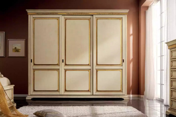 Šatní skříň ze dřeva šatník ložnice nábytek design šatní skříně béžová
