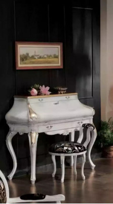 Šminkovací stolek bílý Luxus konzolová komoda Dřevo klasický design.