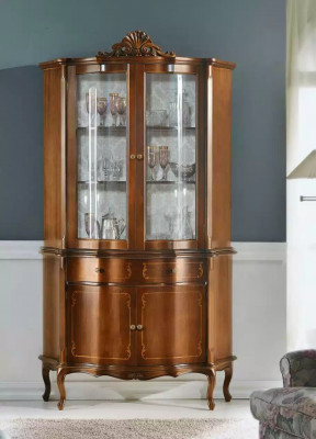 Dřevěná vitrína Luxus Skleněná skříň Klasický design Hnědý nábytek