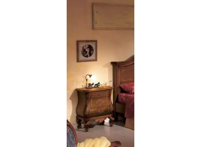 Luxusní noční stolek do ložnice v luxusním stylu Art Deco ze dřeva v hotelu.
