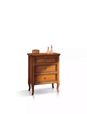 Noční stolek klasický s 3 zásuvkami v konzolovém designu ložnice.