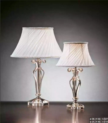 Klasická bílá stolní lampa ve stylu lustru s křišťálovými lampami - nová