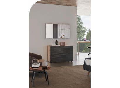 Židle Natural Walnut - Matný jutový stůl s kosmetikou v moderním ložnici.