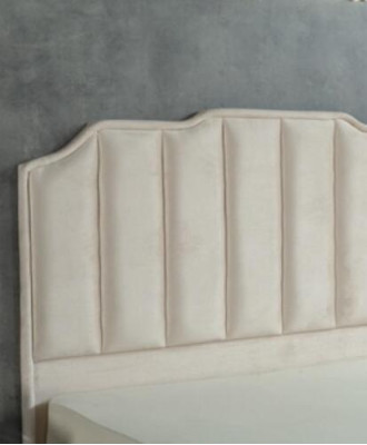 Schlafzimmer Set Beige Metall Bett Luxus 2x Nachttische Elegantes 3tlg