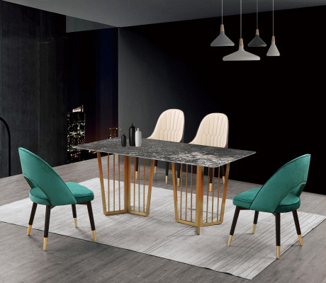 Kompletní sada jídelního stolu se čtyřmi židlemi jídelny skupiny stolu.