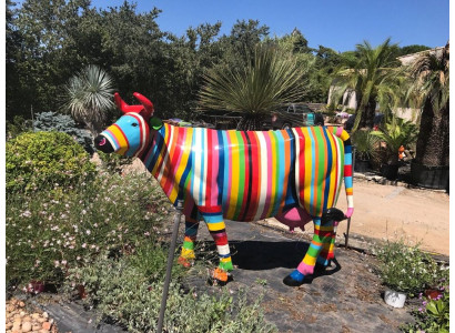 Designer Abstrakte Moderne Figur Rind Luxus Kunststoff Deko Garten Skulpturen  Návrhář Abstraktní Moderní Figura Býka Luxus Plastová Dekorace Zahrada Sochy