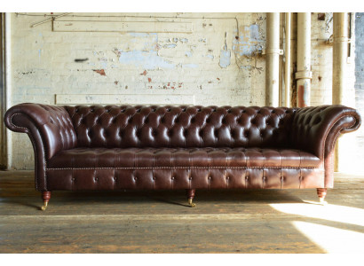 Sofa 4 místný nábytek Chesterfield, potah křesla nově z kůže a textilie.
