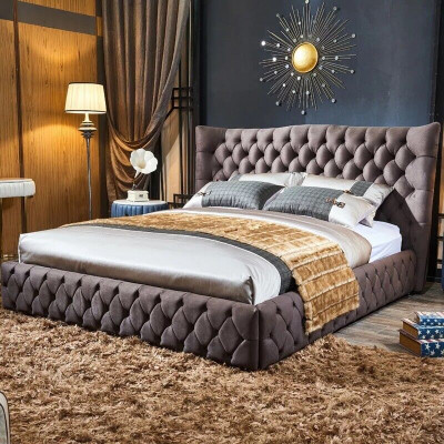Chesterfield velká postel Velká čalouněná hlavová část postele s ušima dvojlůžko
