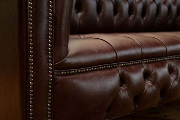 Hnědý Chesterfield 4místná klasická luxusní barokní rokoko pohovka
