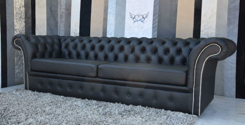 Elegantní pohovka Chesterfield Designer Couch Polstergarnitur Deko Couchen.