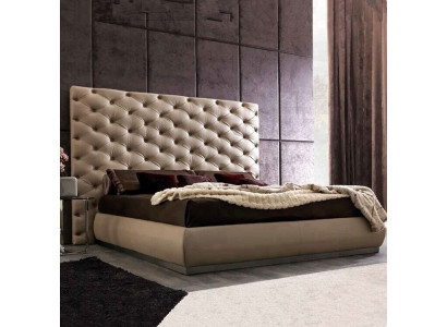 Bežový stěnový panel Chesterfield Luxusní Designer postel s manželskou postelí.