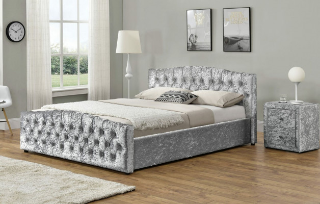 Moderní šedé Chesterfield luxusní manželská postel, designová ložnice postele.